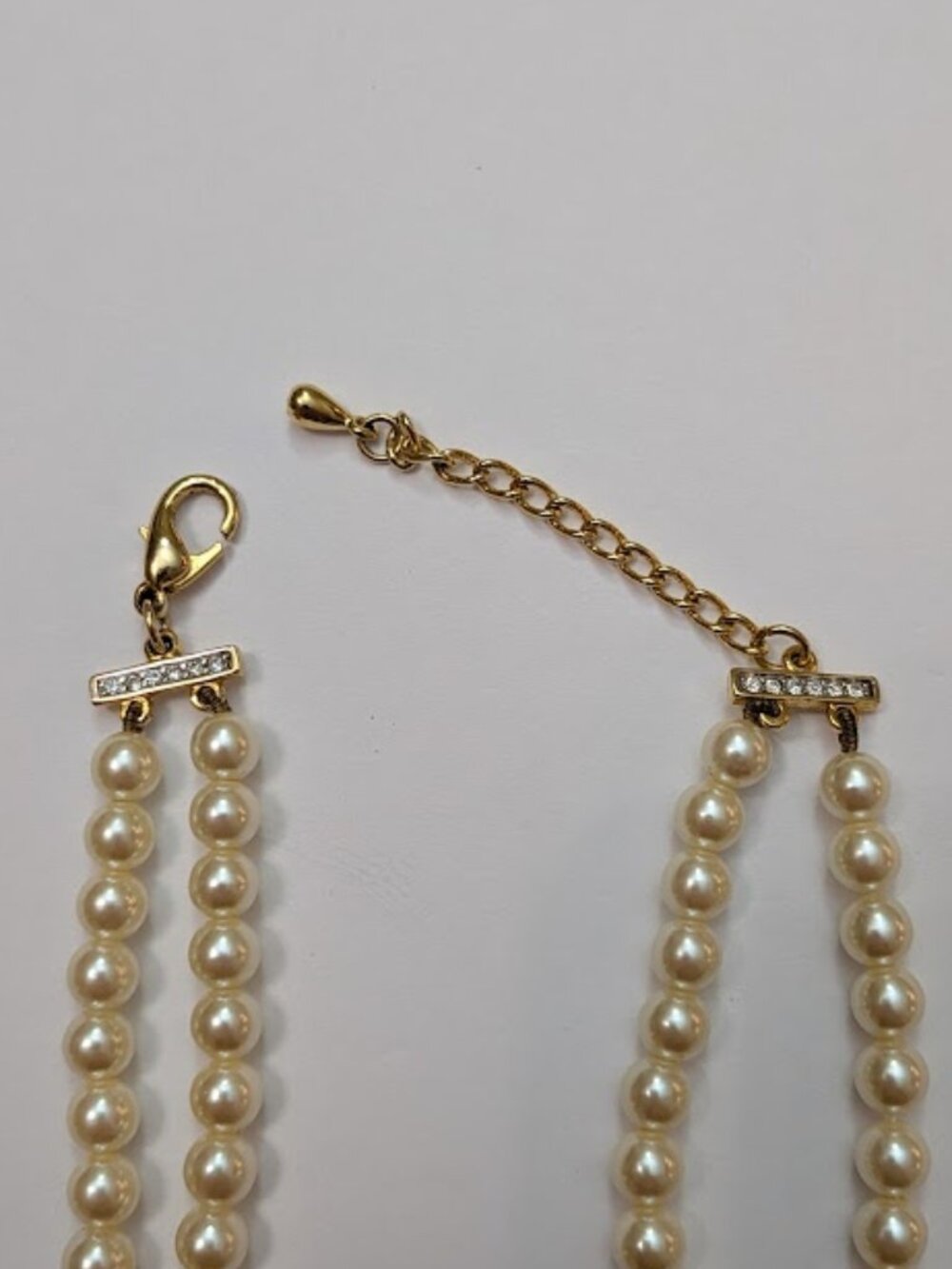 Vintage Double Strand Faux Pearl Rhinestone Bow Necklace Gold Tone - Picture 3 of 8
